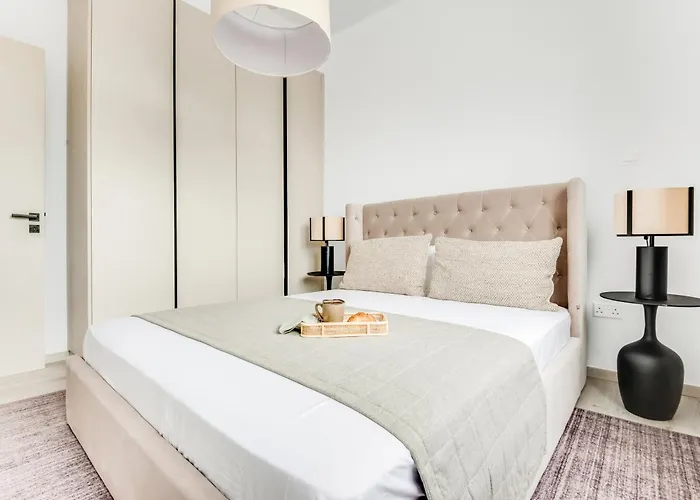 Sanders Premier Downtown *