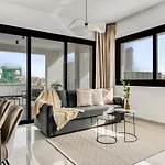 Sanders Premier Downtown Lägenhet Limassol