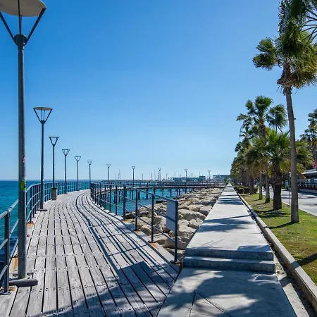 Sanders Premier Downtown *