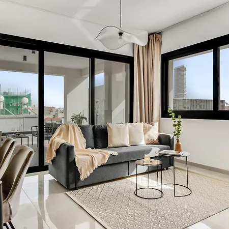 Sanders Premier Downtown Апартаменты Лимасол